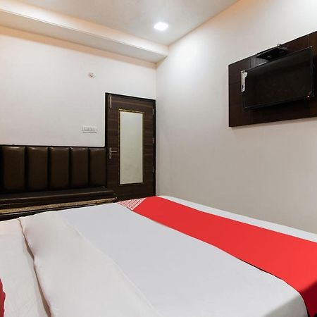 Oyo 48489 Adarsh Plaza Hotel Saharanpur Exterior foto