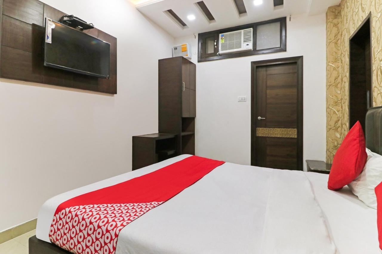 Oyo 48489 Adarsh Plaza Hotel Saharanpur Exterior foto