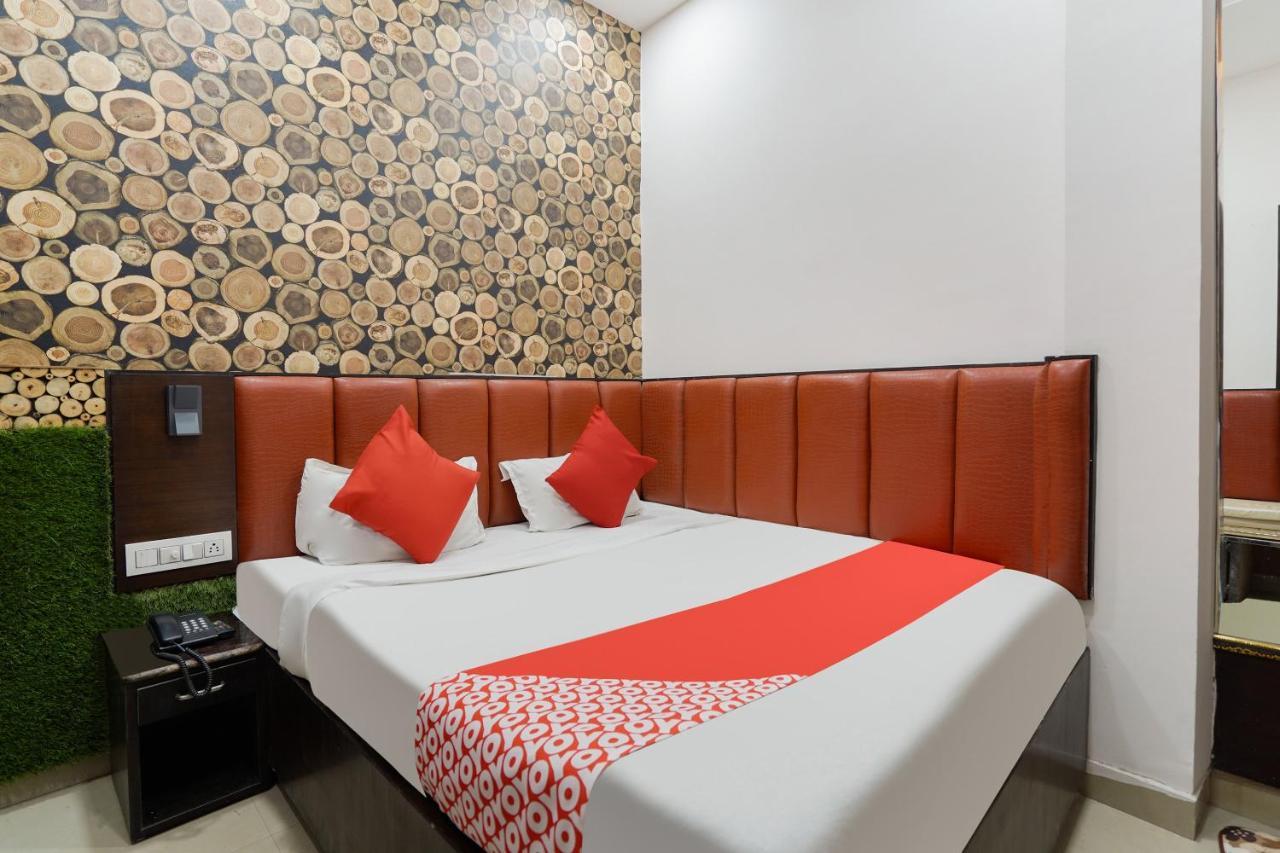 Oyo 48489 Adarsh Plaza Hotel Saharanpur Exterior foto