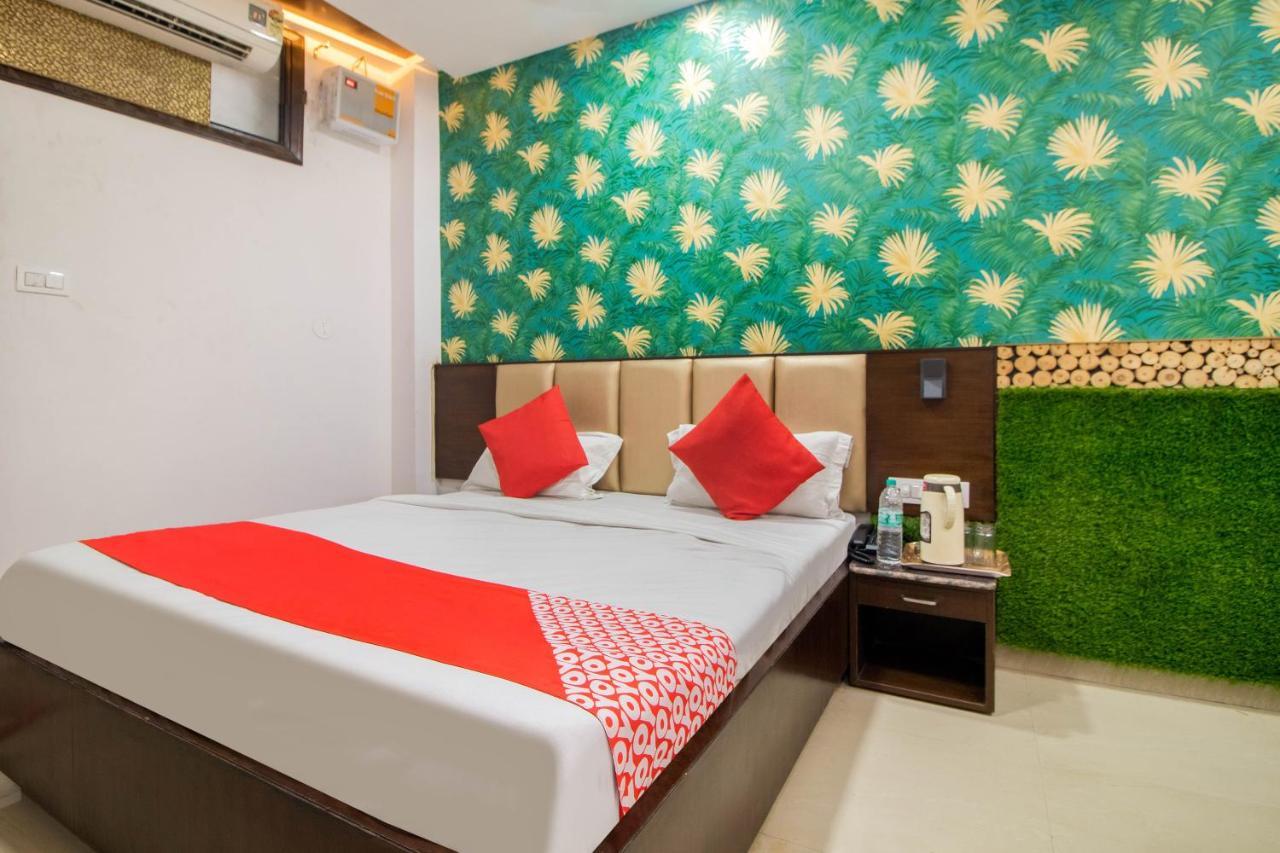 Oyo 48489 Adarsh Plaza Hotel Saharanpur Exterior foto